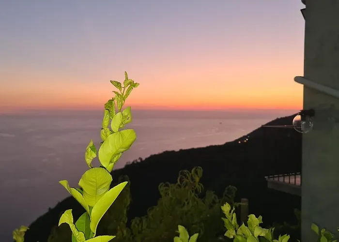 Apartment Sunset - Homy 5 Terre Retreat *